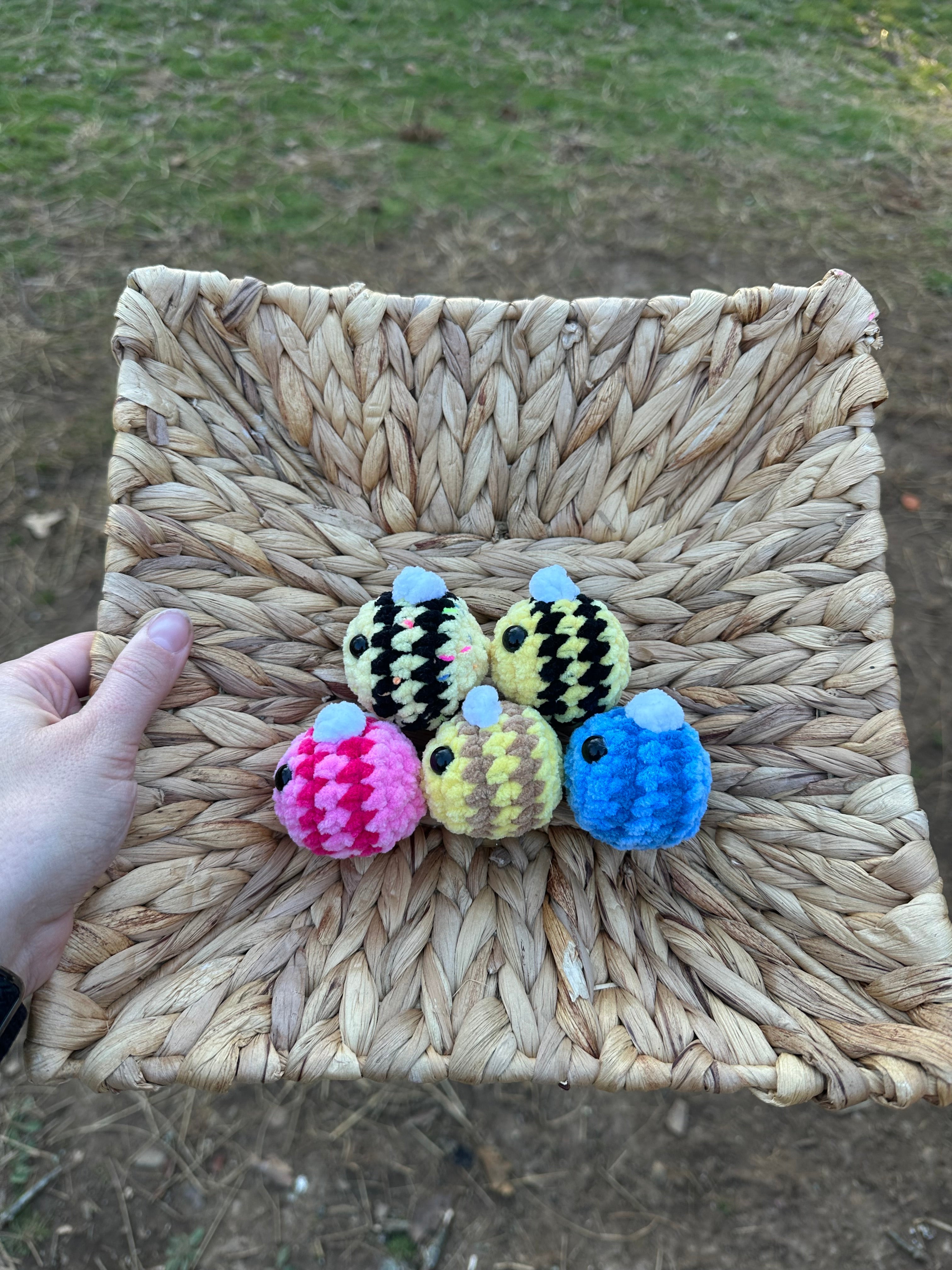 Mini bee